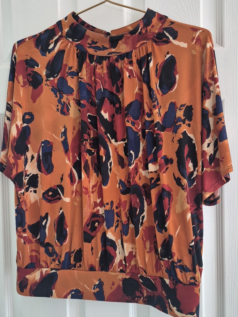 Worthington Multicolor Abstract Short Sleeve Blouse in Rust/Navy